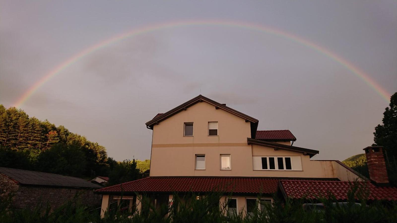 Dobra Hisa Zdravja Cicarija Hotel Golac Luaran gambar